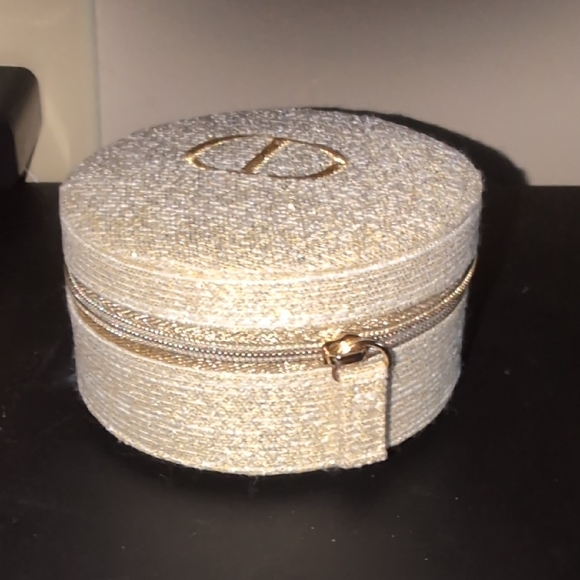 Dior Beige Round CD Embroidered Zip Card Holder - Picture 2 of 7